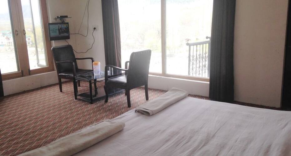 Hotel Castle Rock, Pahalgam 4